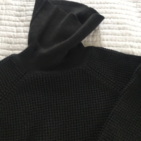 Sweater - Picture 4 of 5